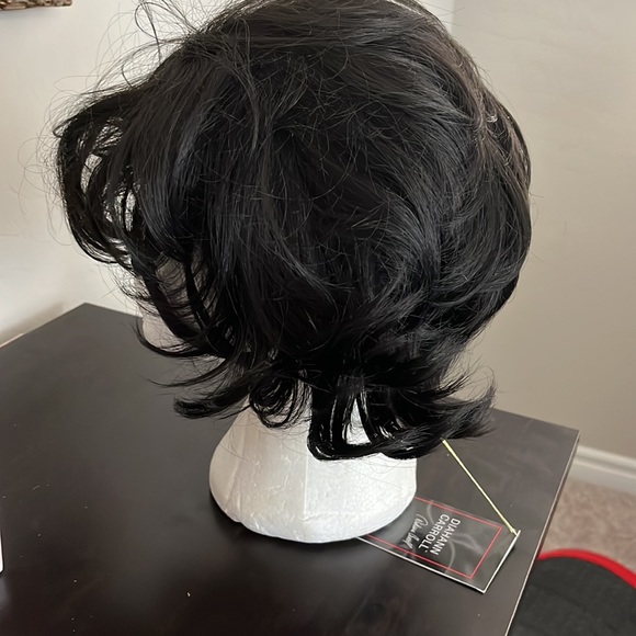 Diahann Carroll Missy Wig - Picture 5 of 9